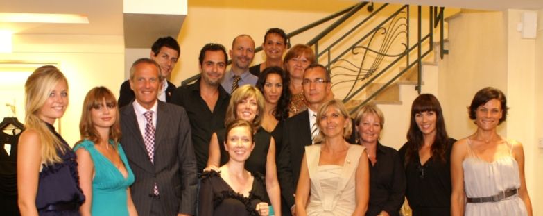 Escada a sostegno di Fight Aids Monaco.