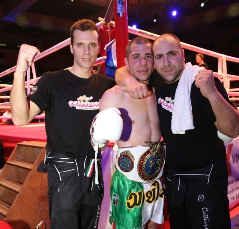 NICOLA GALLO CAMPIONE DEL MONDO DI KICKBOXING AL M...