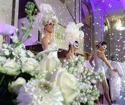 WINTER CHIC AL CAFÉ DE PARIS, di Maurizio di Maggi...